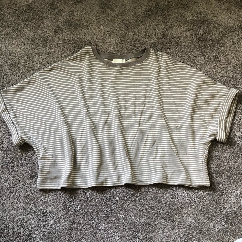 Cropped shirt